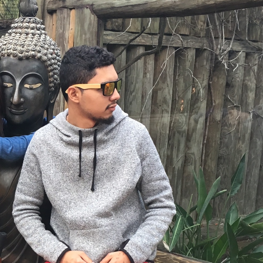 Meet your Posher, Cristian