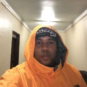 Meet your Posher, Henry