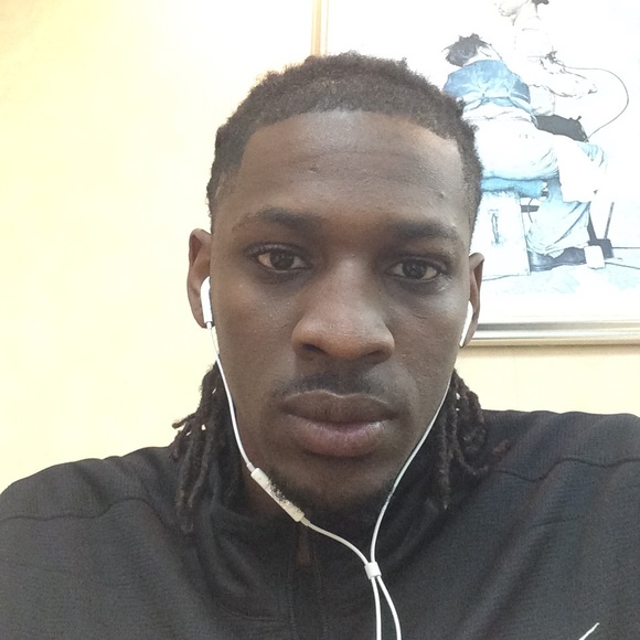 Meet your Posher, Lorenzo - Picture 1 of 1