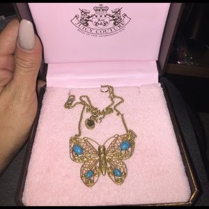 Juicy couture necklace