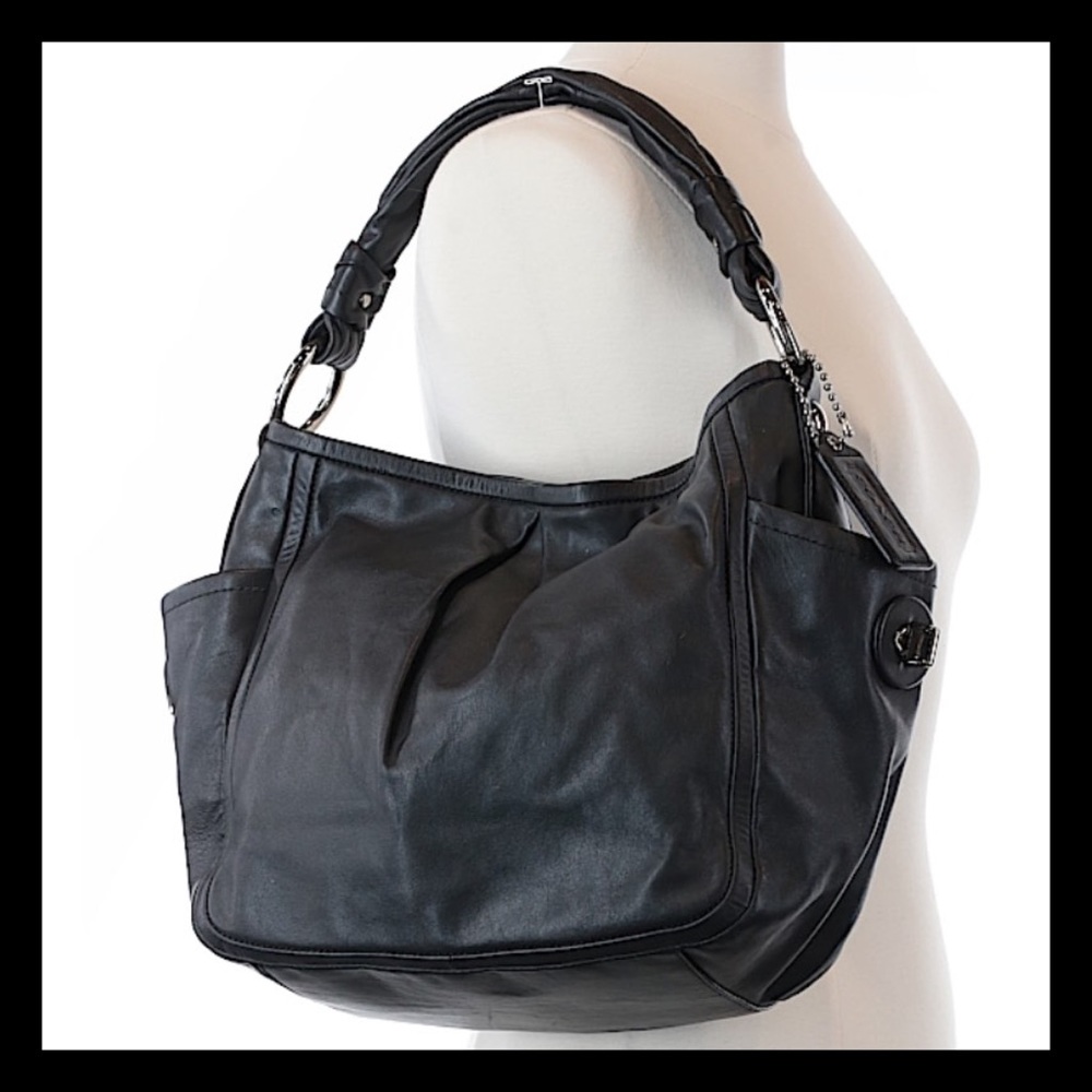 LIKE NEW🌹Large Black Leather Coach Bag🌹