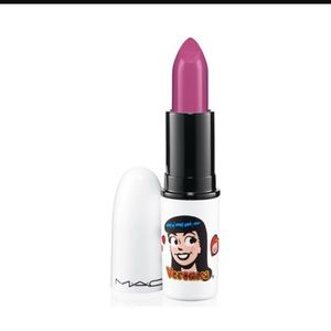 MAC LE Satin Lipstick in Daddy's Little Girl