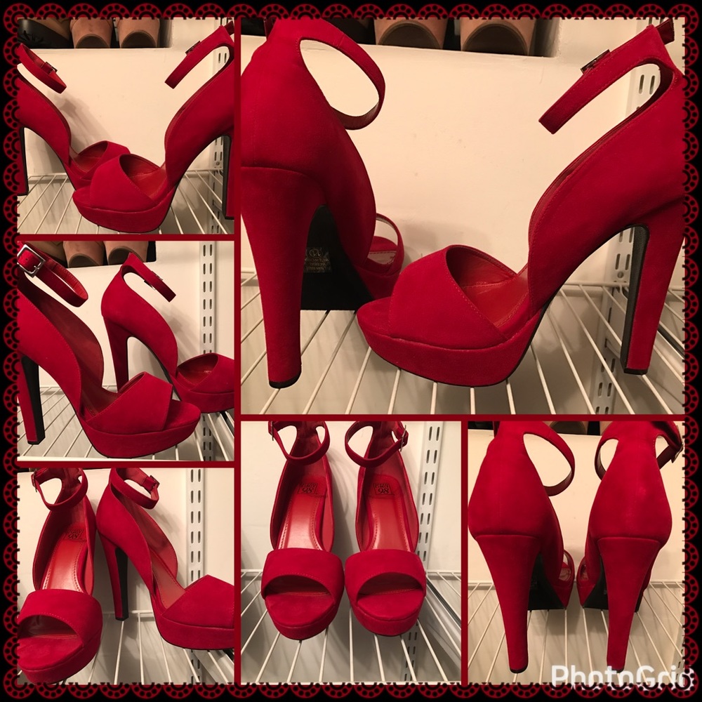 👠Red Suede Heels👠