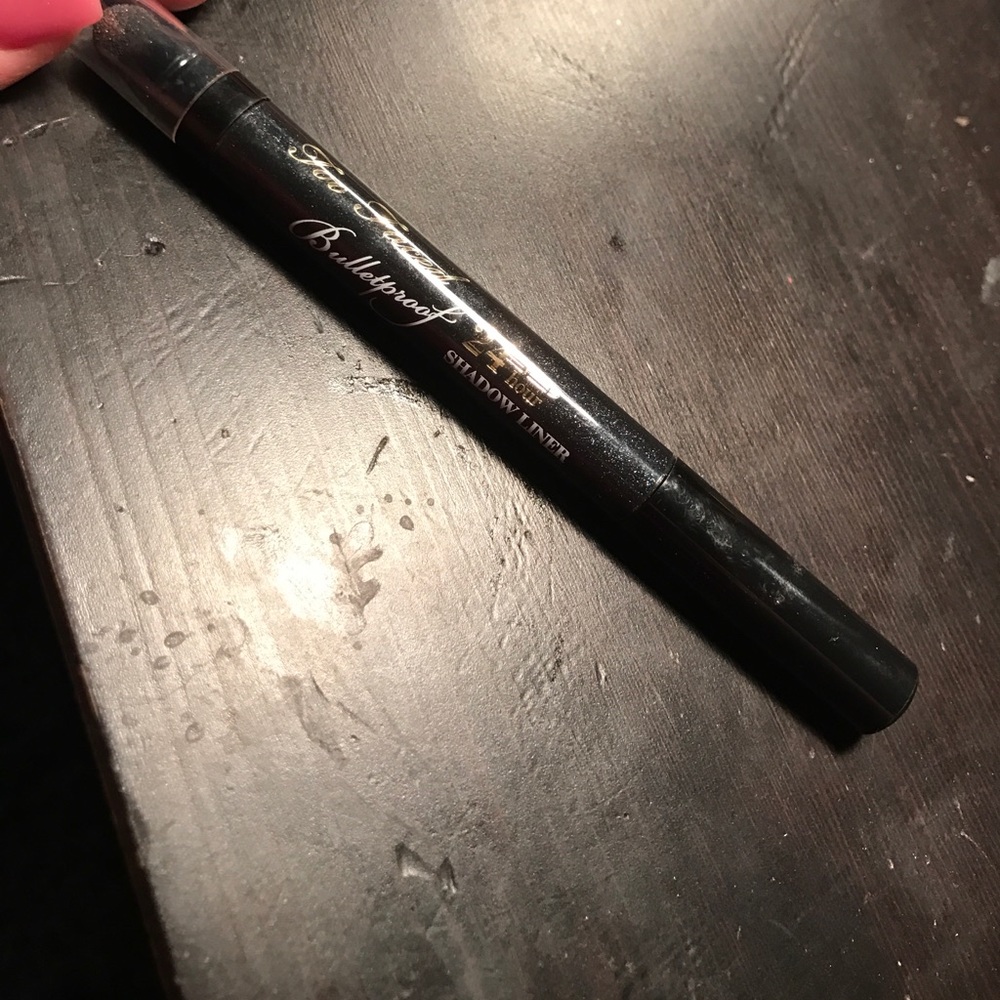Too faced - Picture 4 of 4