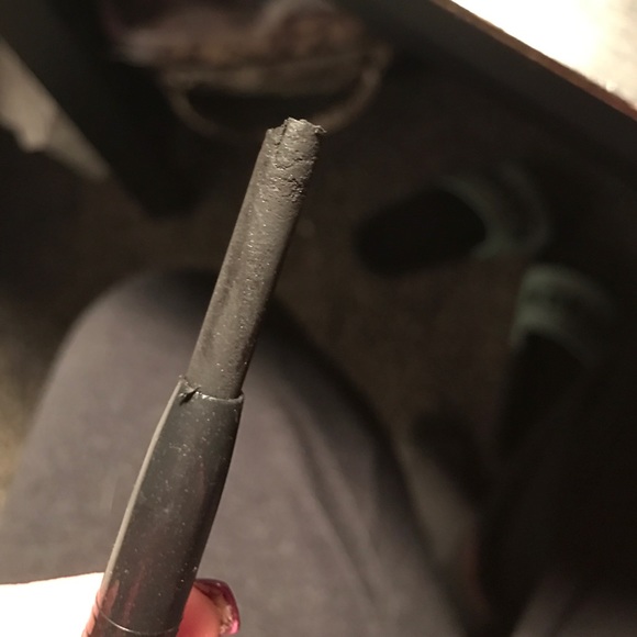 Too faced - Picture 2 of 4