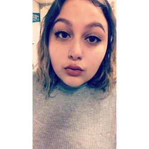 Meet your Posher, Isabel