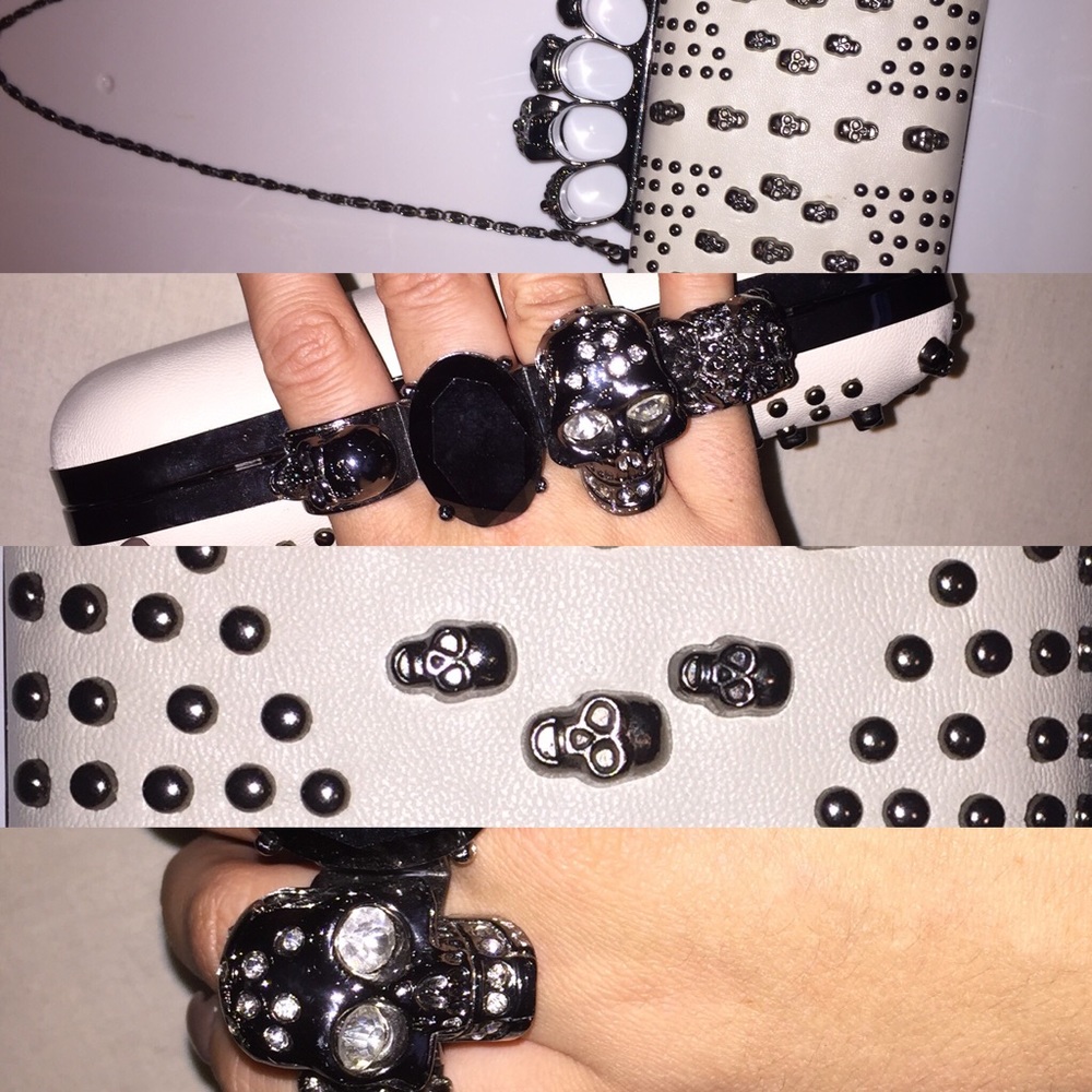 Skull Clutch