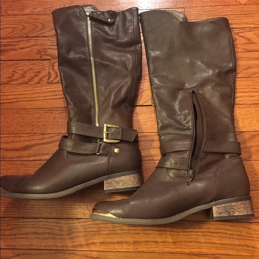 Riding boots