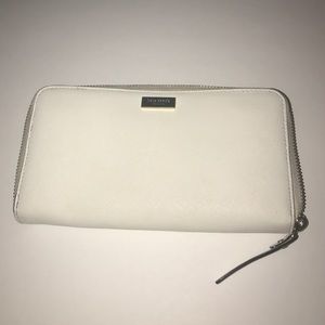 White Leather Kate Spade Wallet--Perfect Condition
