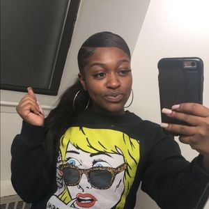 Meet your Posher, Tajaya