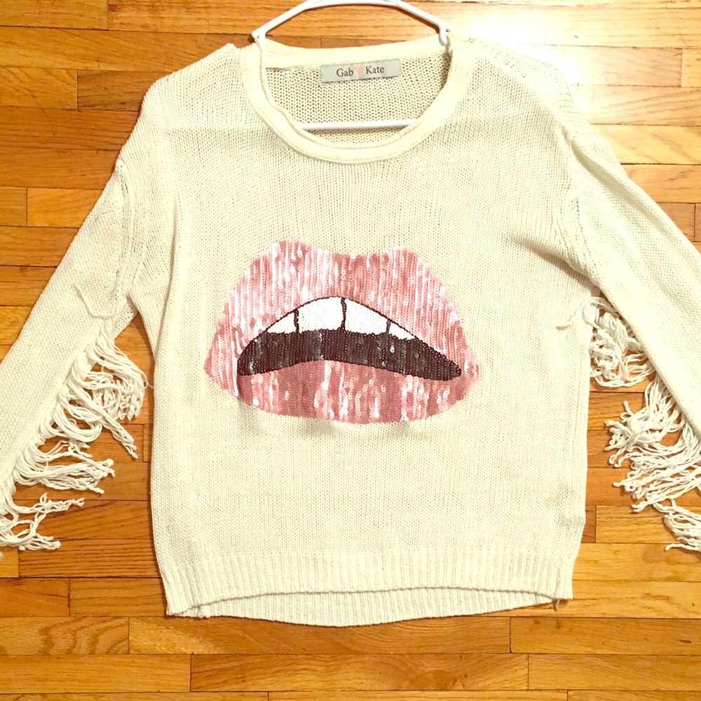 Lip service sweater 💋