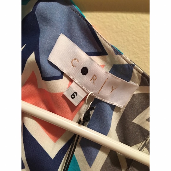 Corey Mod Shift Dress - Picture 3 of 5