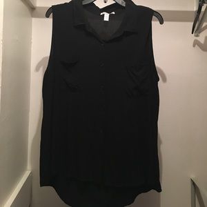 NWOT black button-down muscle tee