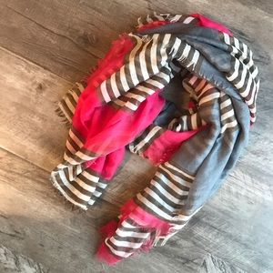 Adorable Scarf! 💕 PERFECT for Spring/Summer!