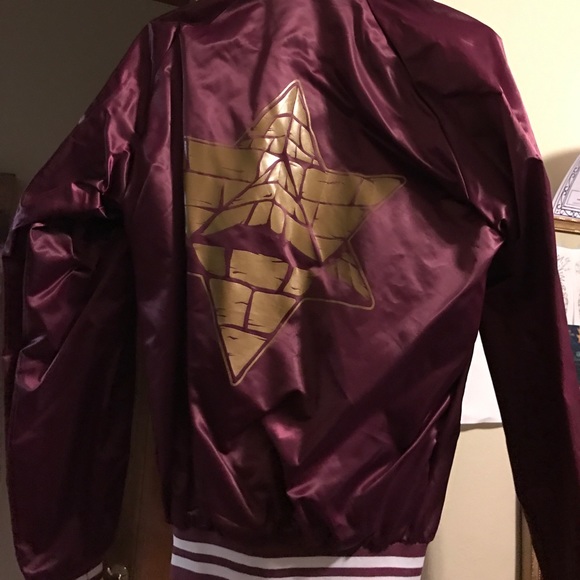 Jacket - Picture 3 of 4