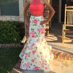 Sherri hill