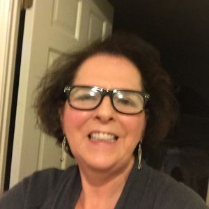 Meet your Posher, Yvonne