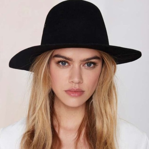 Nasty Gal Accessories - 🌹BLACK WOOL FELT HAT🌹