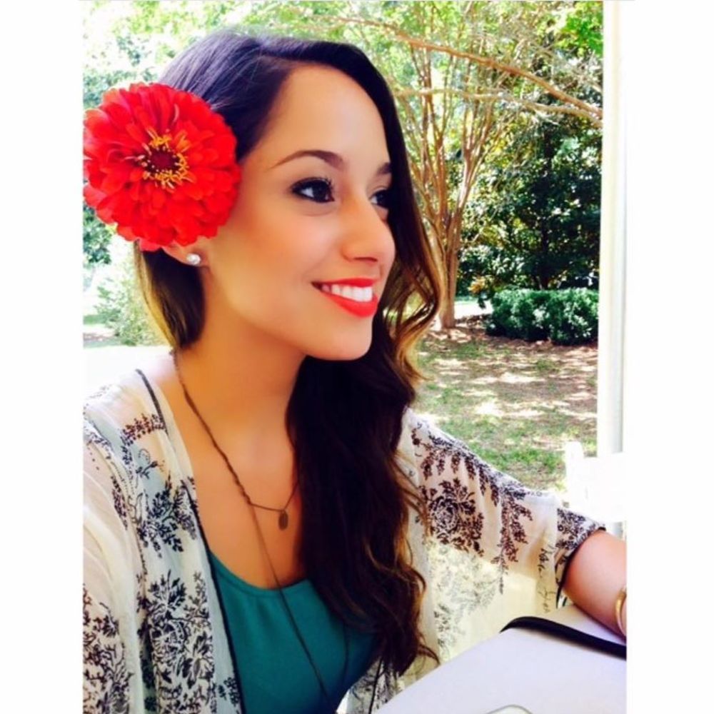 Meet your Posher, Valeria