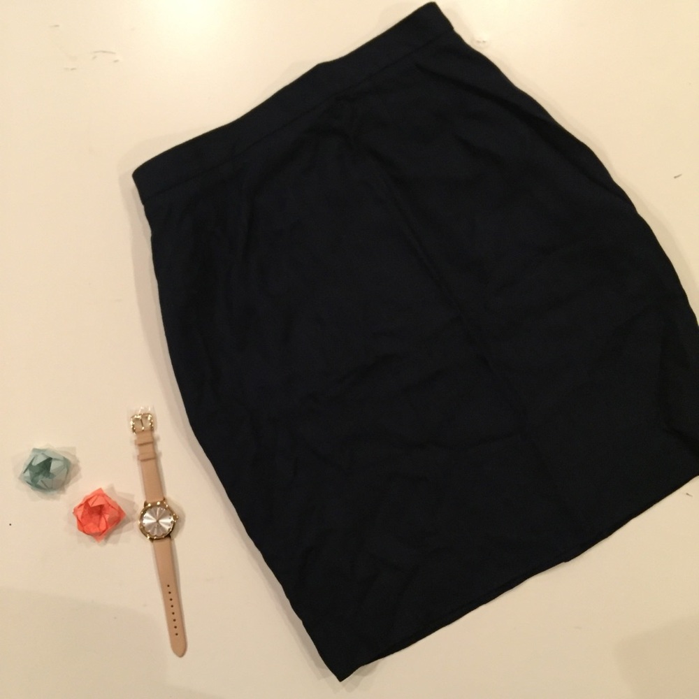 SOLD - Vintage navy pencil skirt