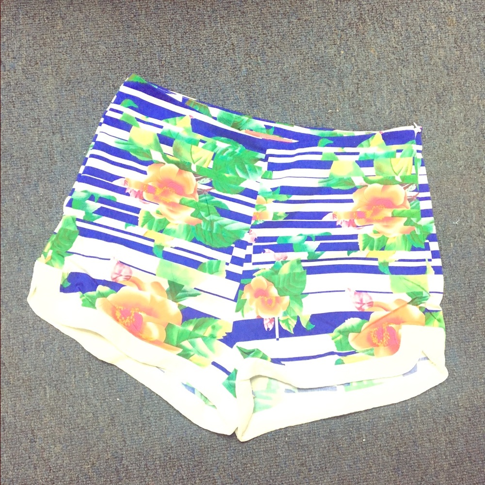NWT high waist shorts