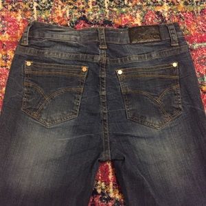 Grace in L.A. Jeans 28