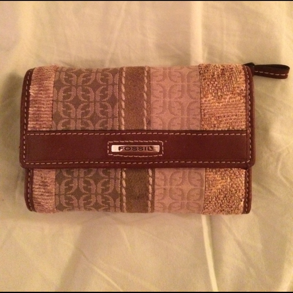 Fossil wallet