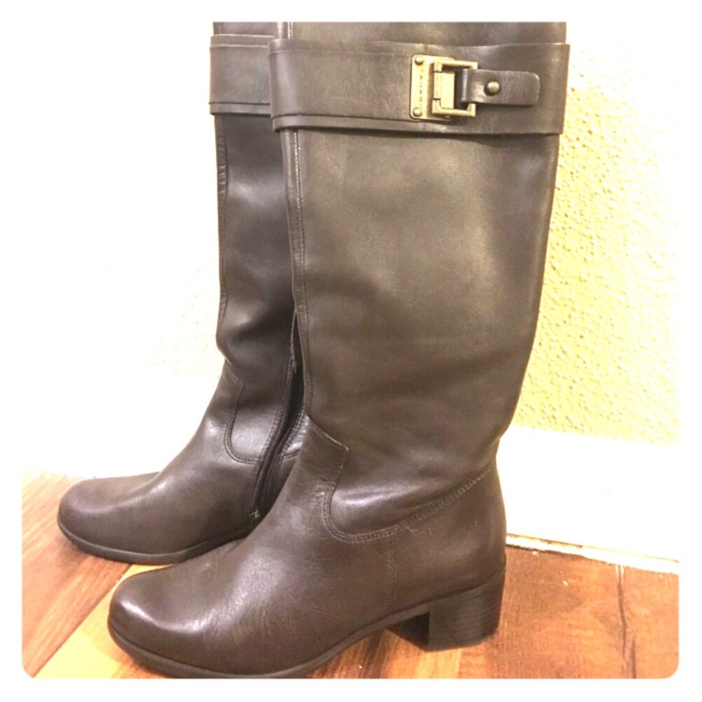 Taharri brown boots