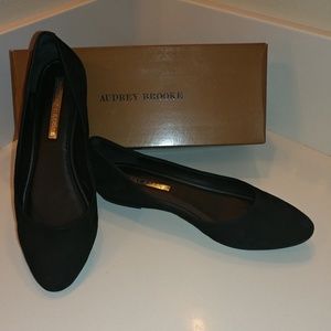 Black suede flats. Worn 4 times for work.