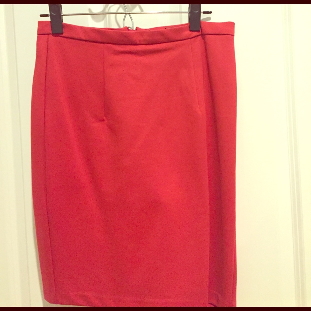 Coral pencil skirt