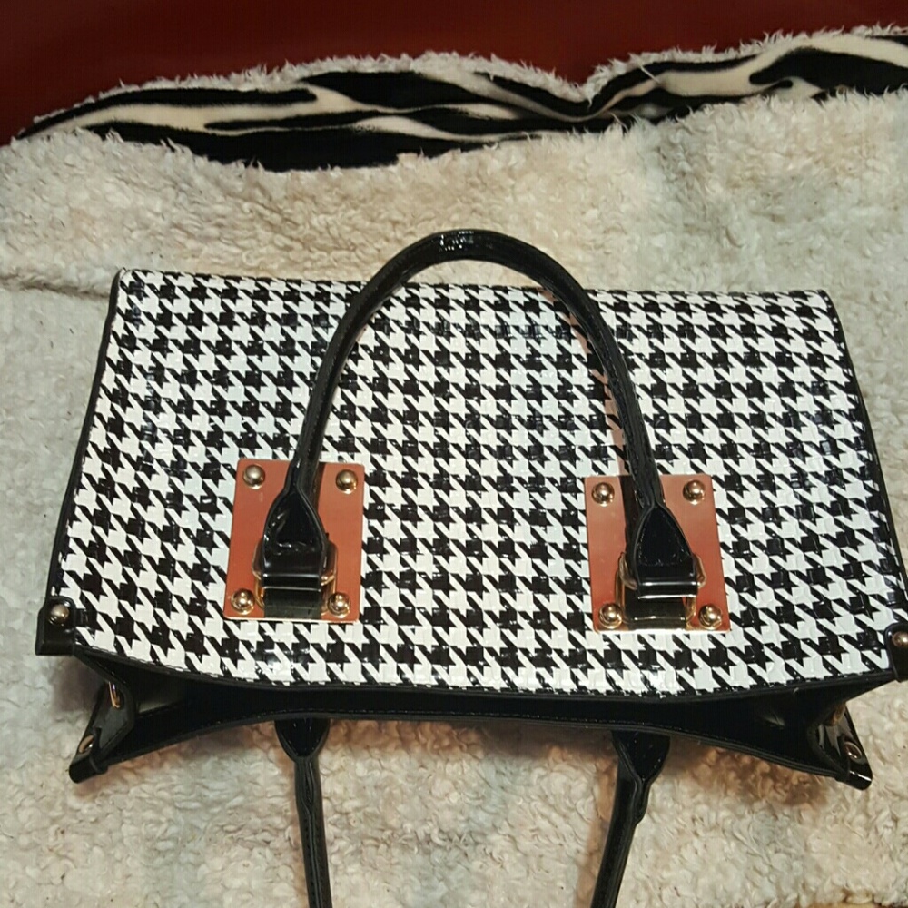 Bag - Picture 2 of 4