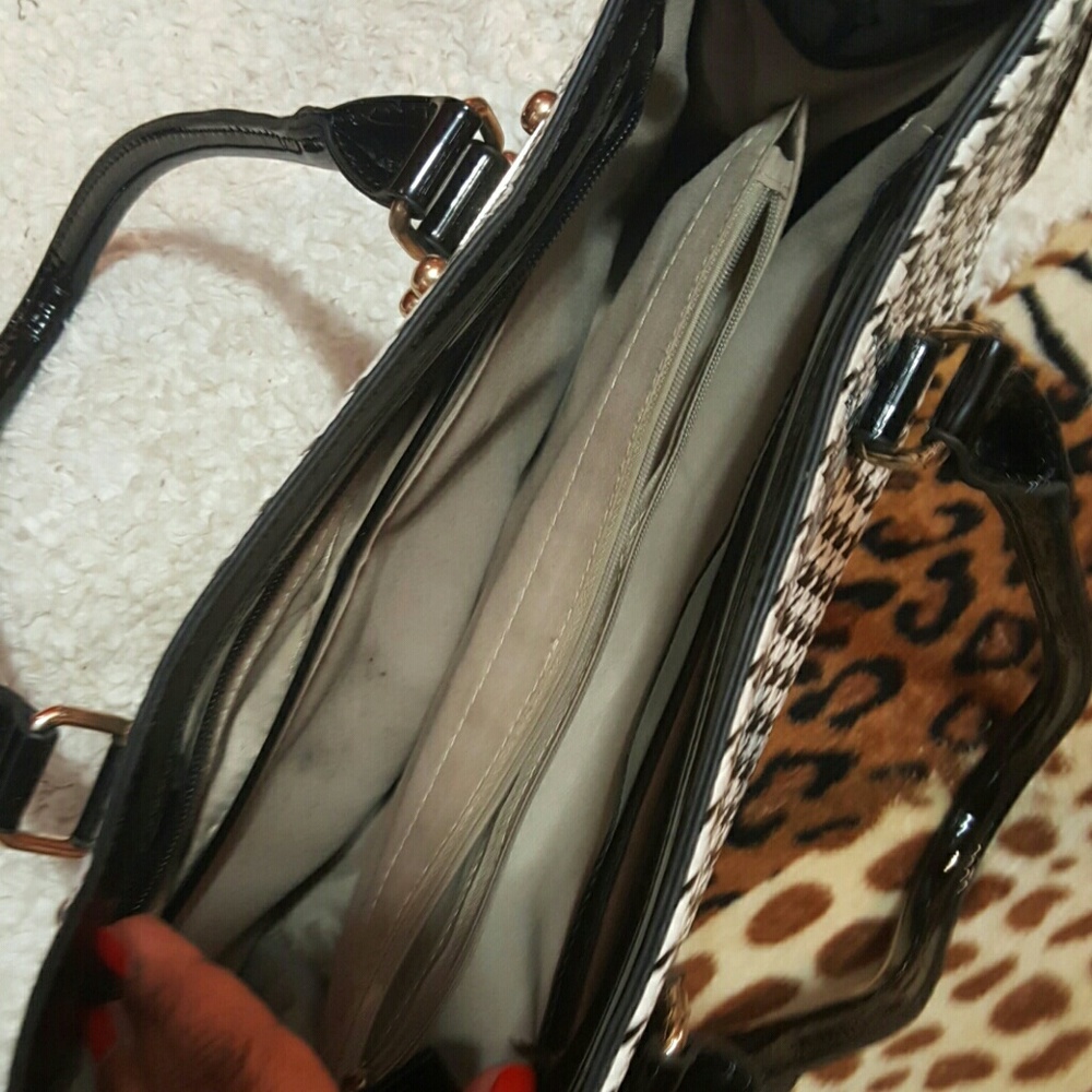 Bag - Picture 3 of 4