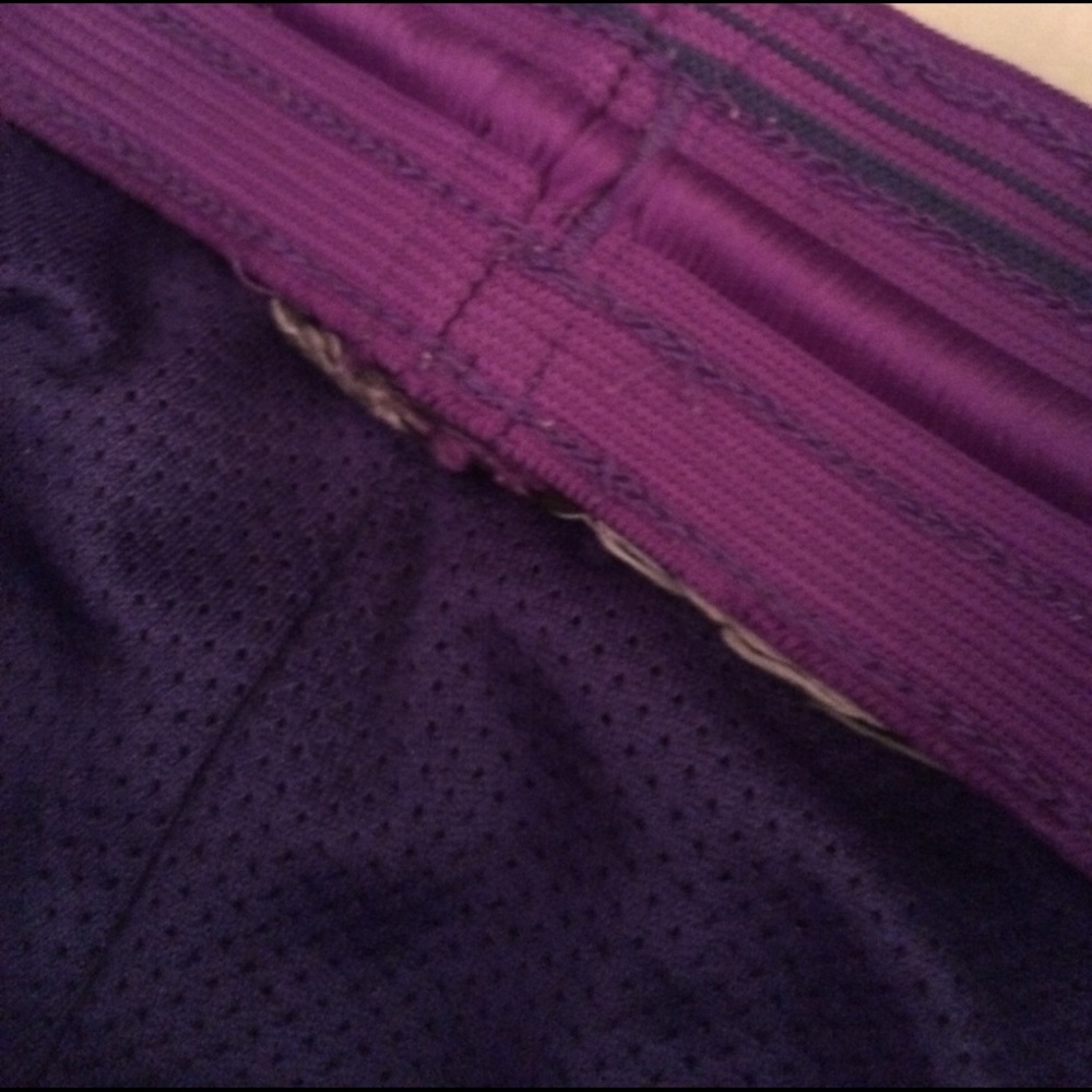 Nike shorts - Picture 3 of 5