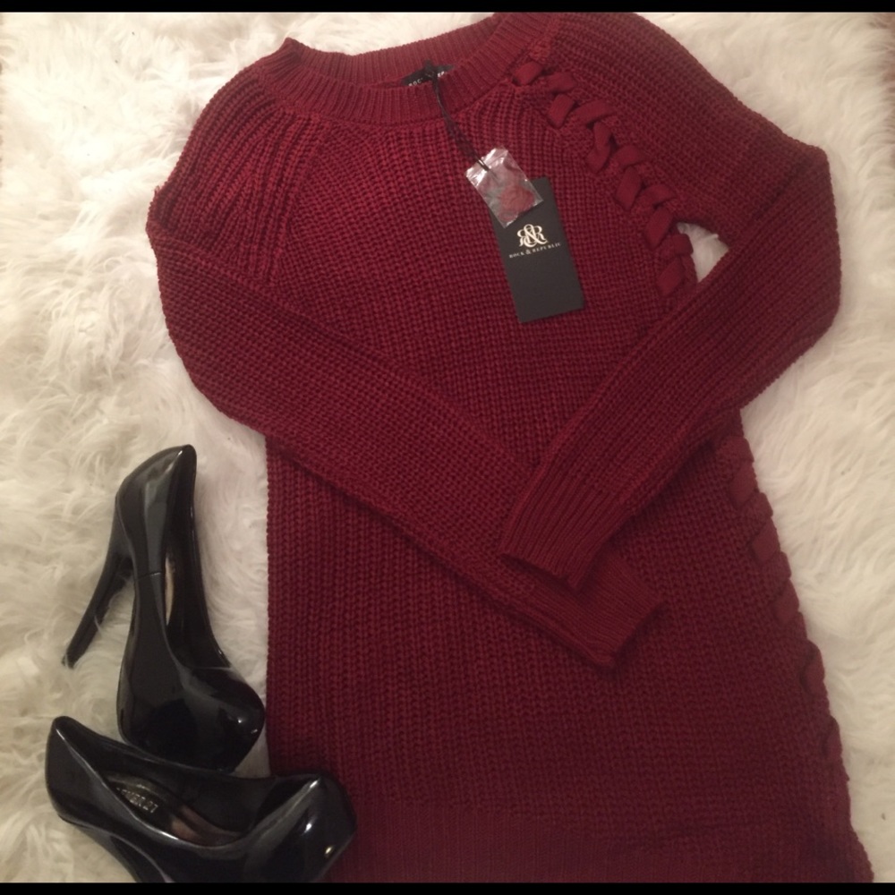 BRAND NEW SWEATER WITH TAGS SIZE XSM 😻