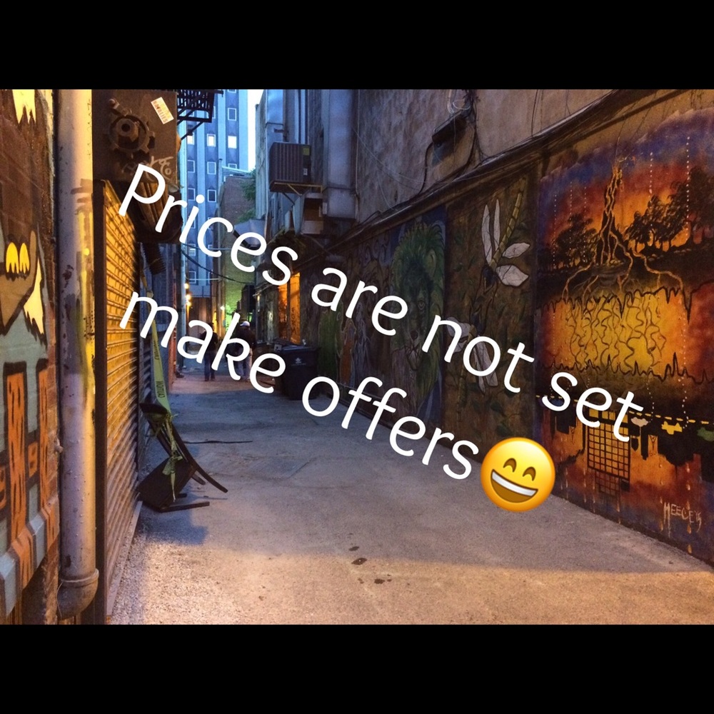 Make some offers my prices are not set in stone ☺️