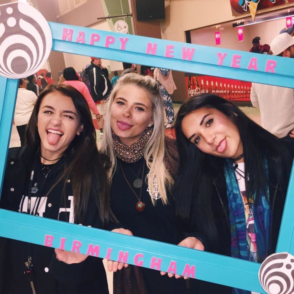 Meet your Posher, Amelia