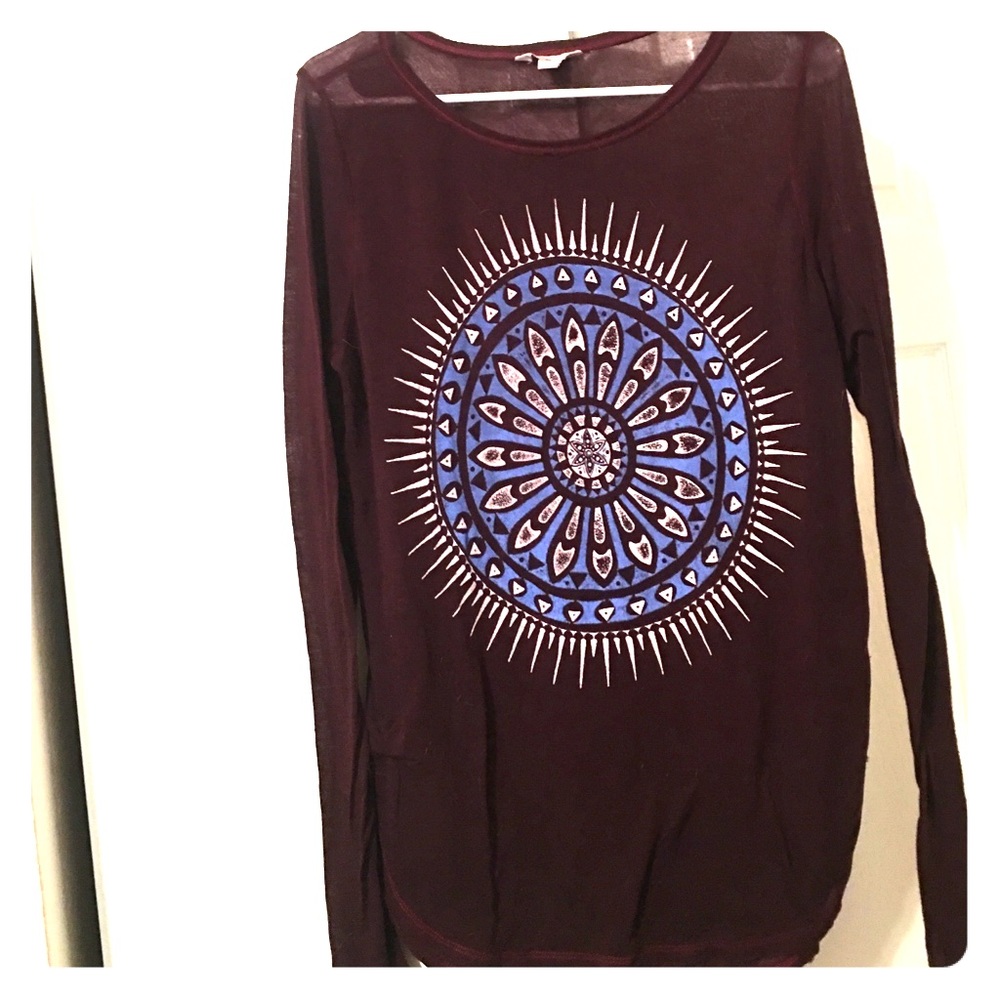 Lucky Lotus Graphic Tee. - Picture 1 of 2