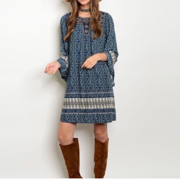 Dresses & Skirts - 📣📣🆕Navy Mint and Cream Boho dress NWT Reposh