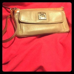 Dooney & Bourke wristlet