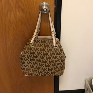 Micheal Kors handbag