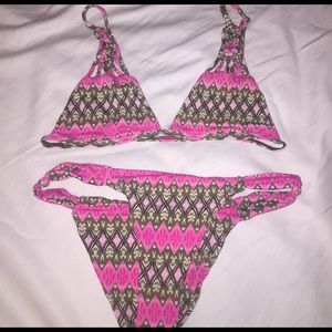 Frankie's Bikinis NWOT Size Medium top and bottom