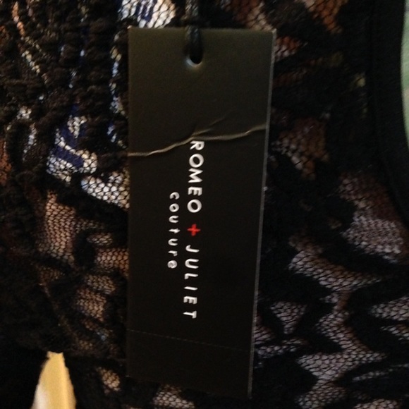 Romeo & Juliet Couture Floral Pattern Top - Picture 5 of 6