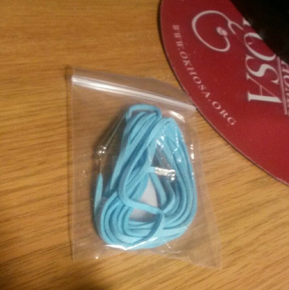 NWOT Sky Blue Leather Choker w Spiked Tips