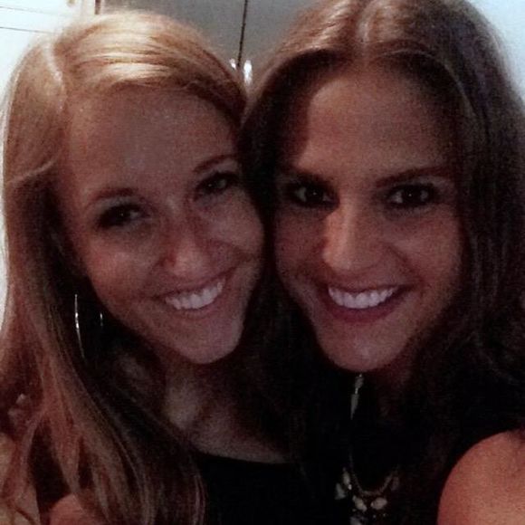 Meet your Posher, Lydia - Picture 1 of 1