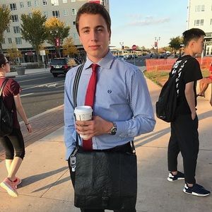 Meet your Posher, Nicholas