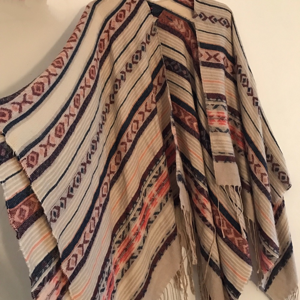 Aztec / Tribal Print Poncho / Wrap
