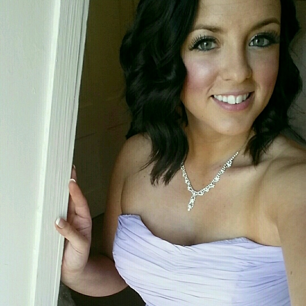 Meet your Posher, Brittni