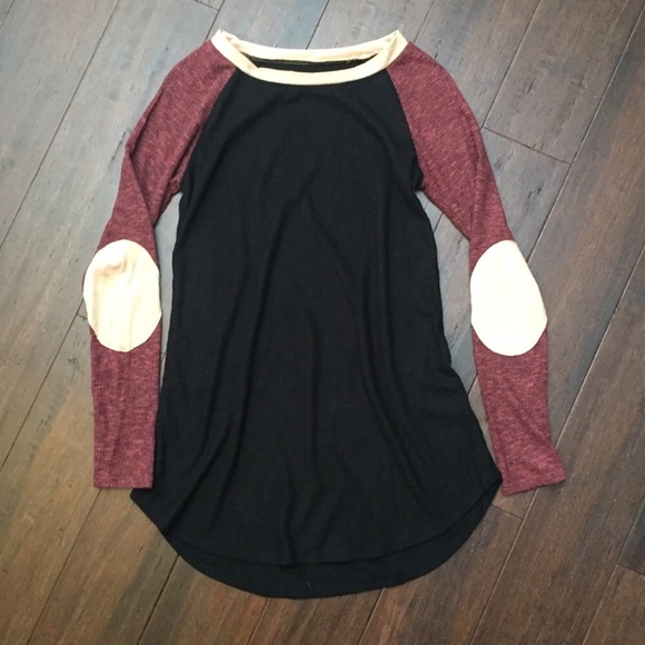 Long Sleeve Round Neck - Picture 3 of 3