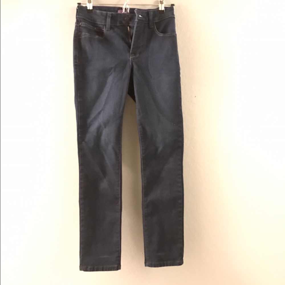 Size 0P dark wash NYDJ legging jeans