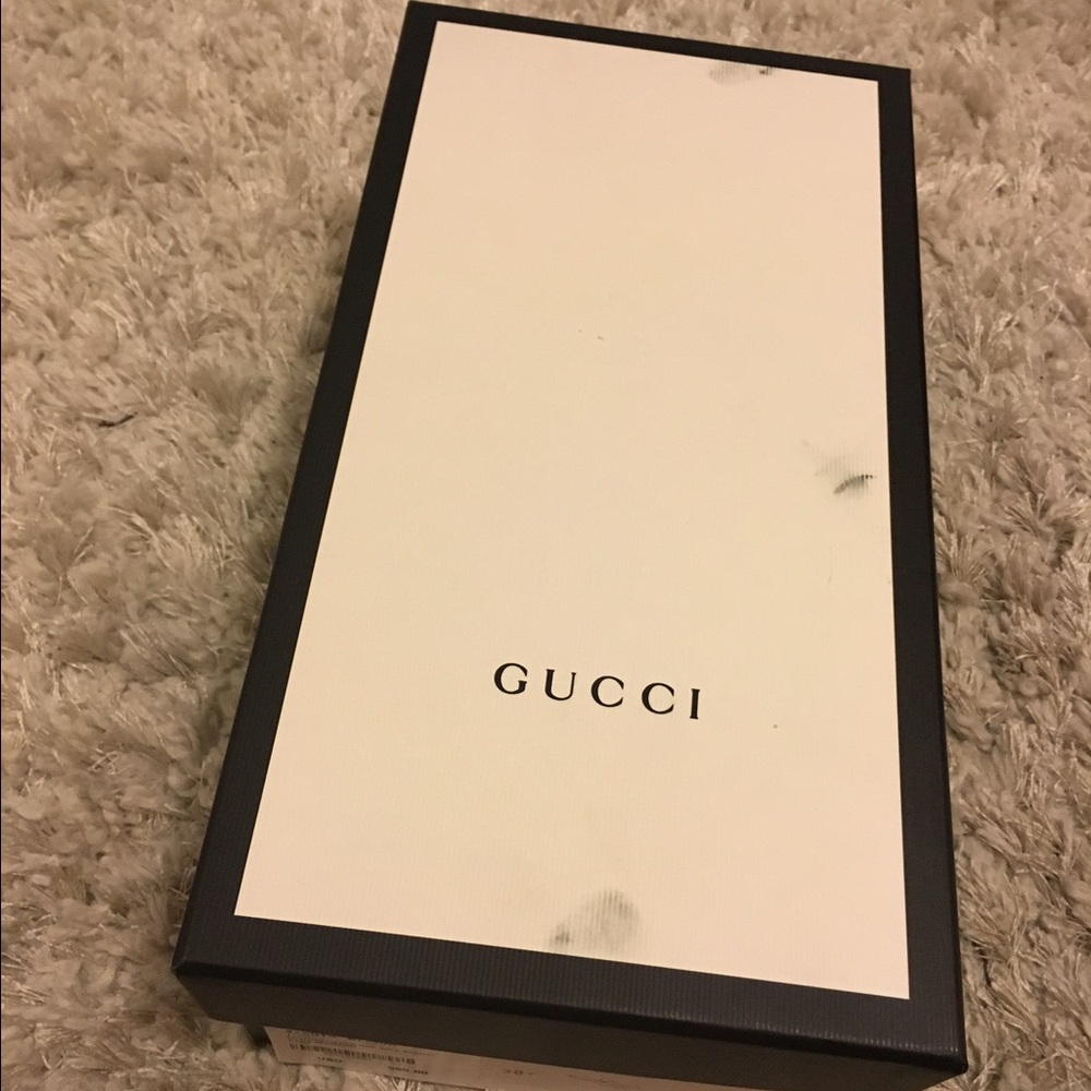 Gucci shoe box